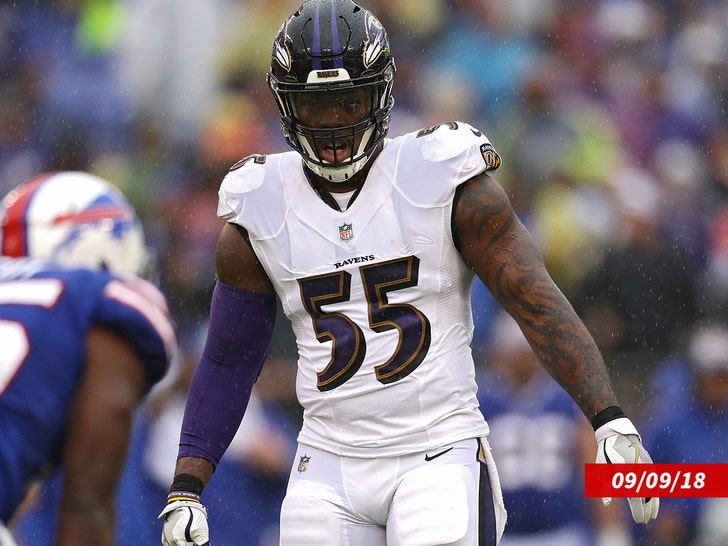 Terrell Suggs juega